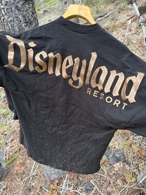 Disney Black Shirt with Gold Disneyland Resort Print Gold Splatter unisex sz s